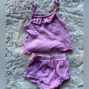Gap 2 Piece Set